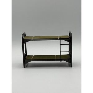 M&C Toys World Peacekeepers Power Team Elite Diorama Bunk Bed 1:18 w/ Sleep Mat